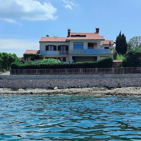 Apartmaji Pri Bosi Nogi Изола Экстерьер фото